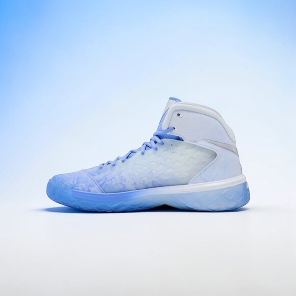 Nike Kobe 3 Protro \'Christmas\' Mens Basketball Shoe Royal Pulse/White IQ5338 400 main image 4